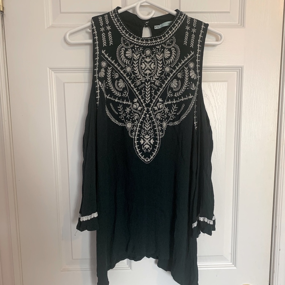 💙 3/30 Emerald Bell Sleeve and Lace Blouse